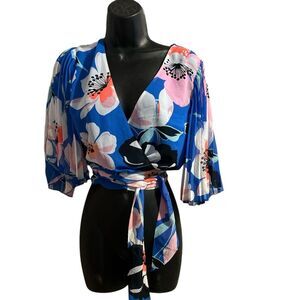 NWT Express Blue Floral Pleated Kimono Sleeve Top Medium
